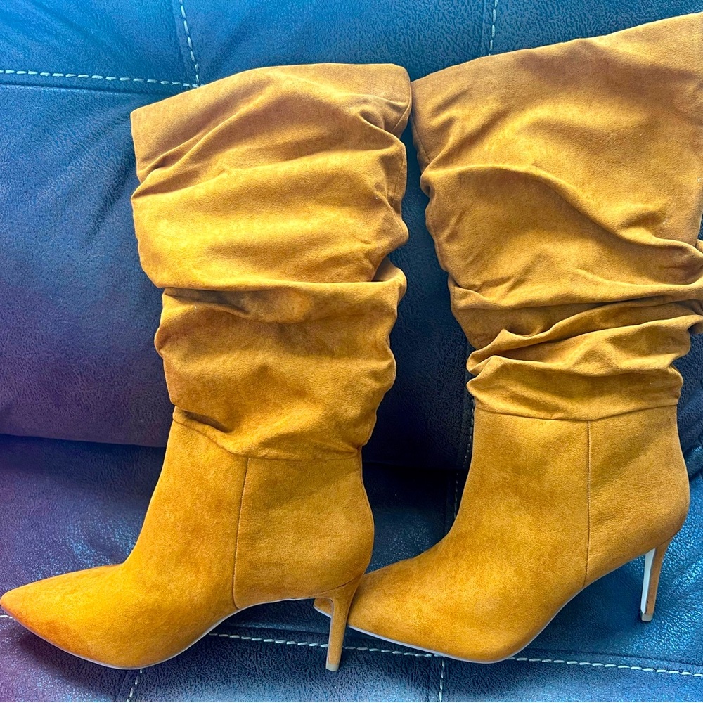 Slouch heeled camel colored boots!